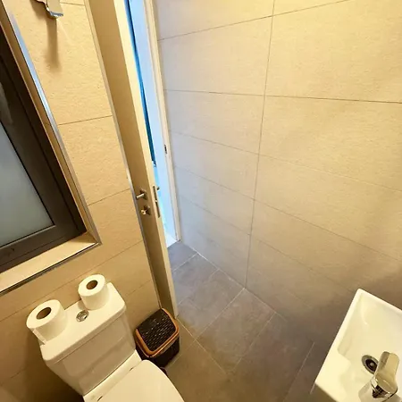 Paceville Glow 12 Apartman San Ġiljan