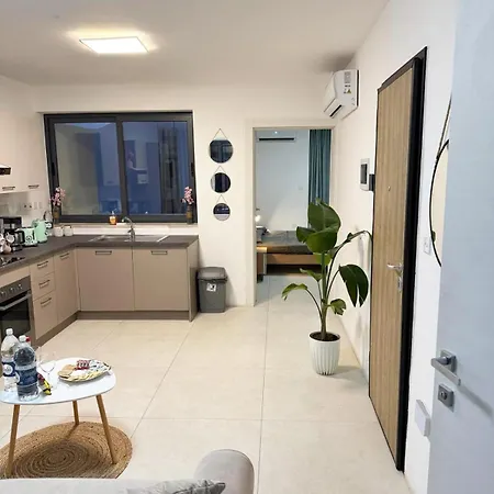 Apartament Paceville Glow Seven