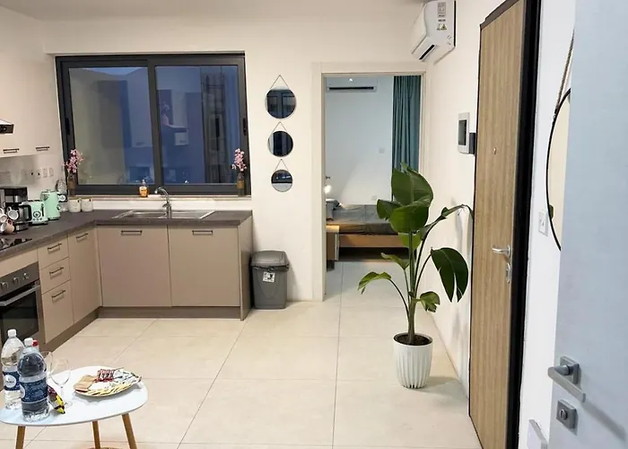 Apartament Paceville Glow Seven