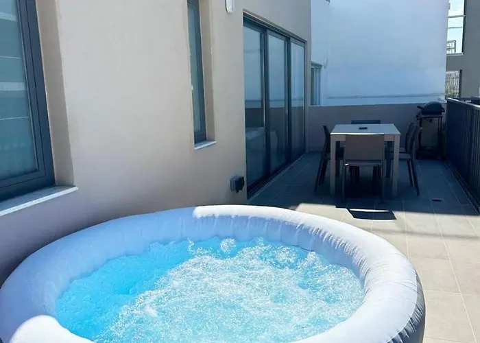 Paceville Glow Seven St. Julian's