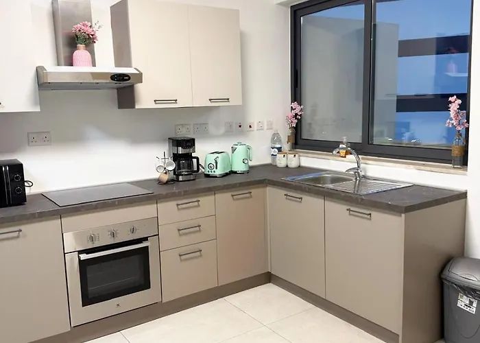 Apartament Paceville Glow Seven St. Julian's