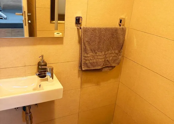 Paceville Glow Seven Daire Saint Julian's