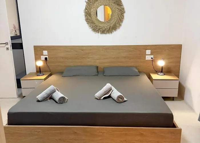 Paceville Glow Seven St. Julian's