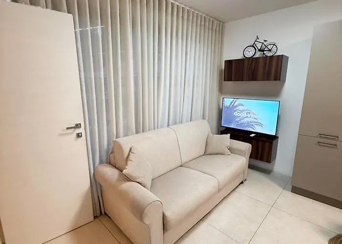 Paceville Glow Seven