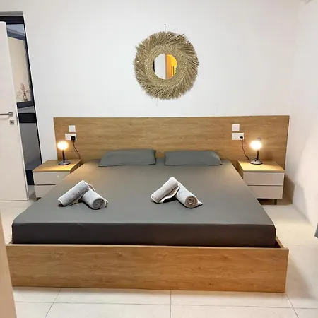 Paceville Glow Seven Сент Джулианс