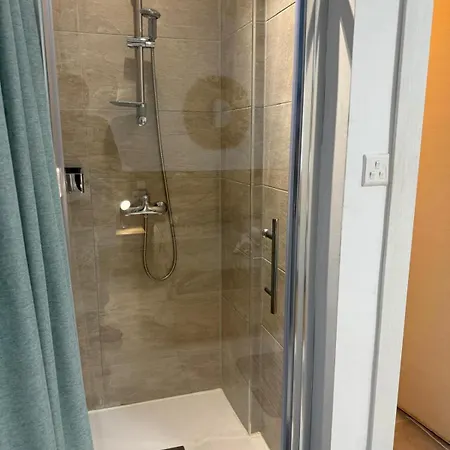 Paceville Glow Seven Апартаменты *